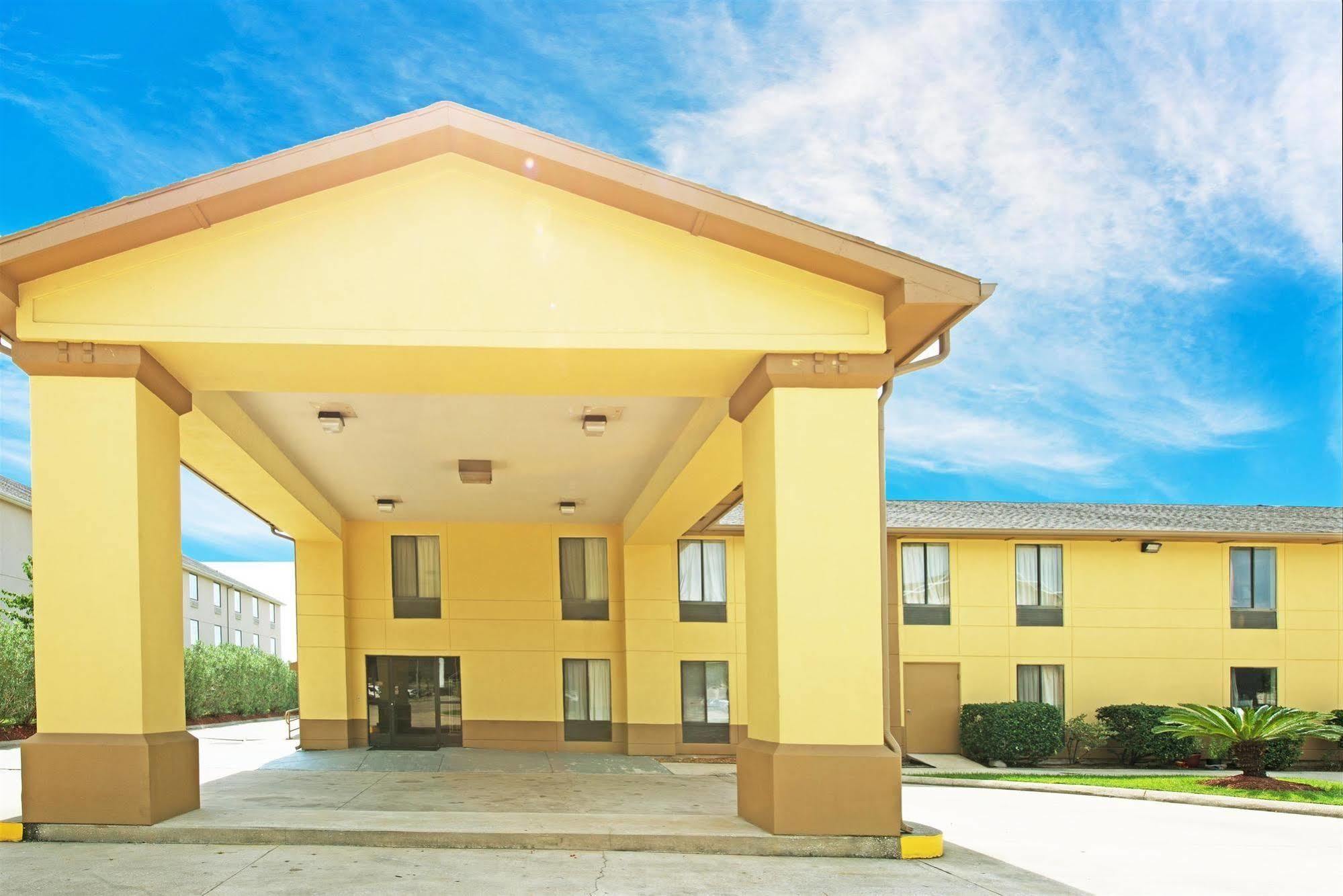 Quality Inn Sulphur Exterior foto